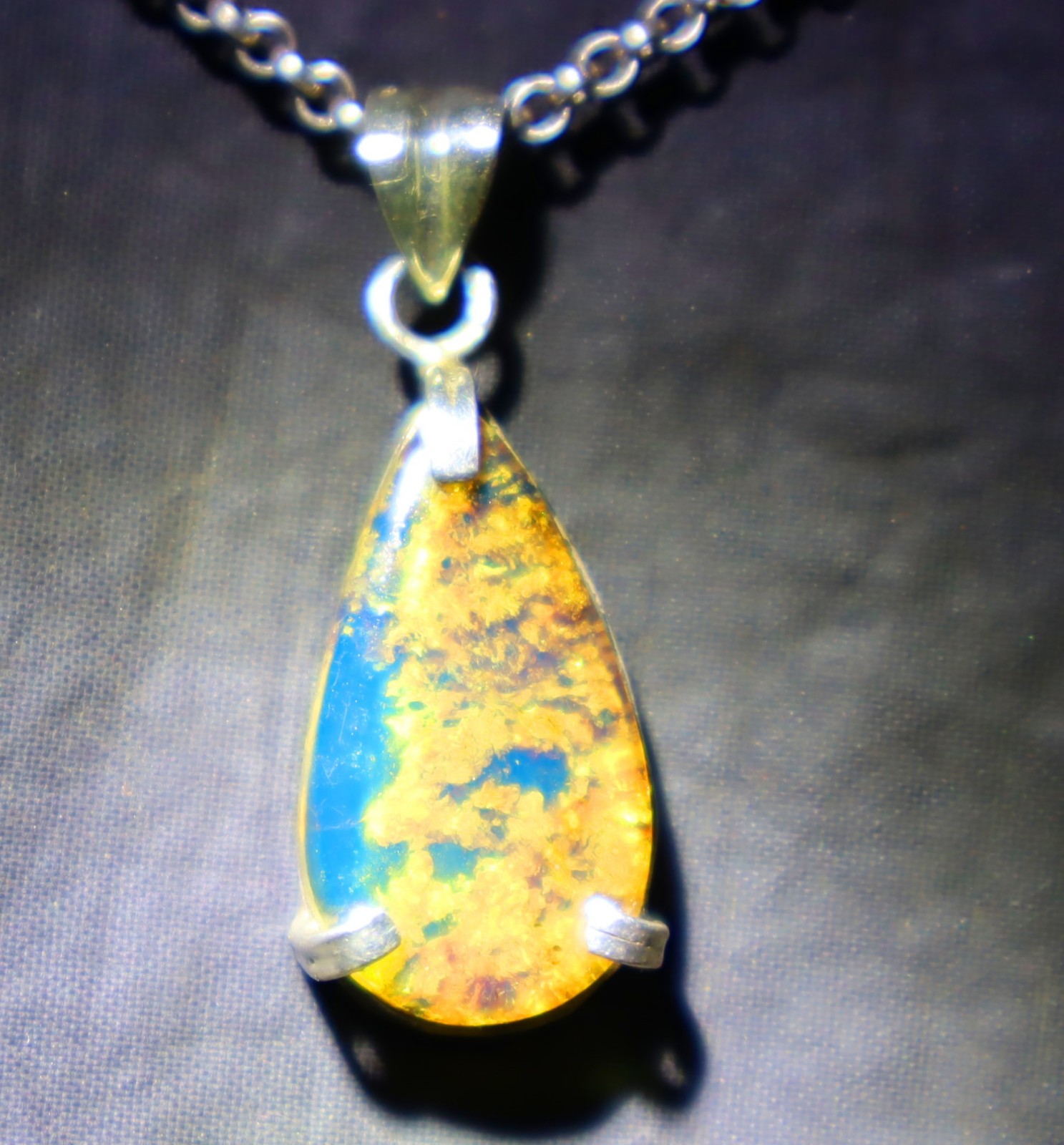 Prettily Natural Clear Deep Blue Amber solid .925 Sterling Silver Pendant 37mm