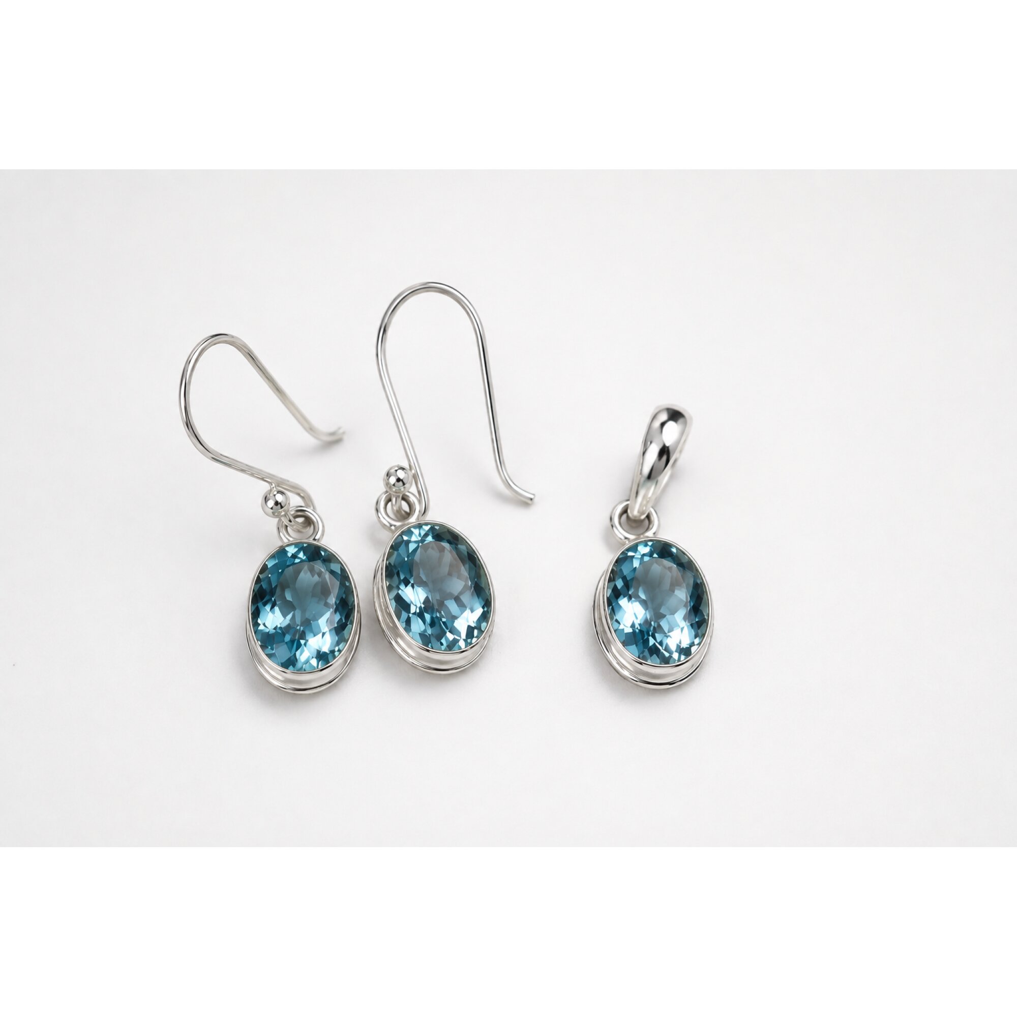 Clear swiss blue topaz oval 925 Sterling Silver Earrings 32 mm – photo 5