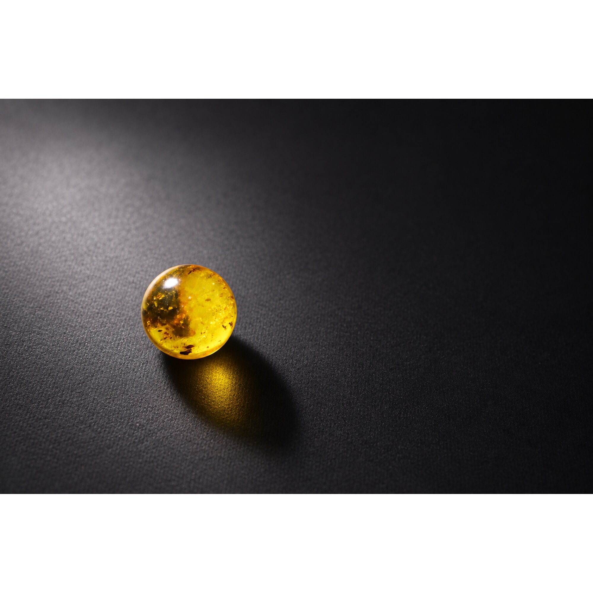 Earth mined yellow orange Dominican amber sphere/ball 18.5mm – photo 3