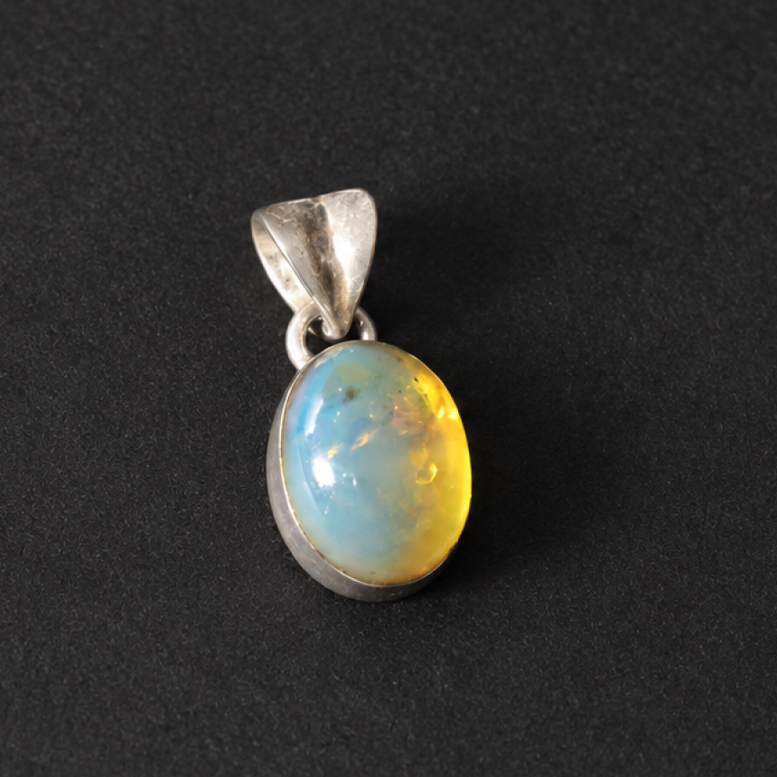 Handcrafted sky blue Dominican amber sterling silver pendant 22.5mm