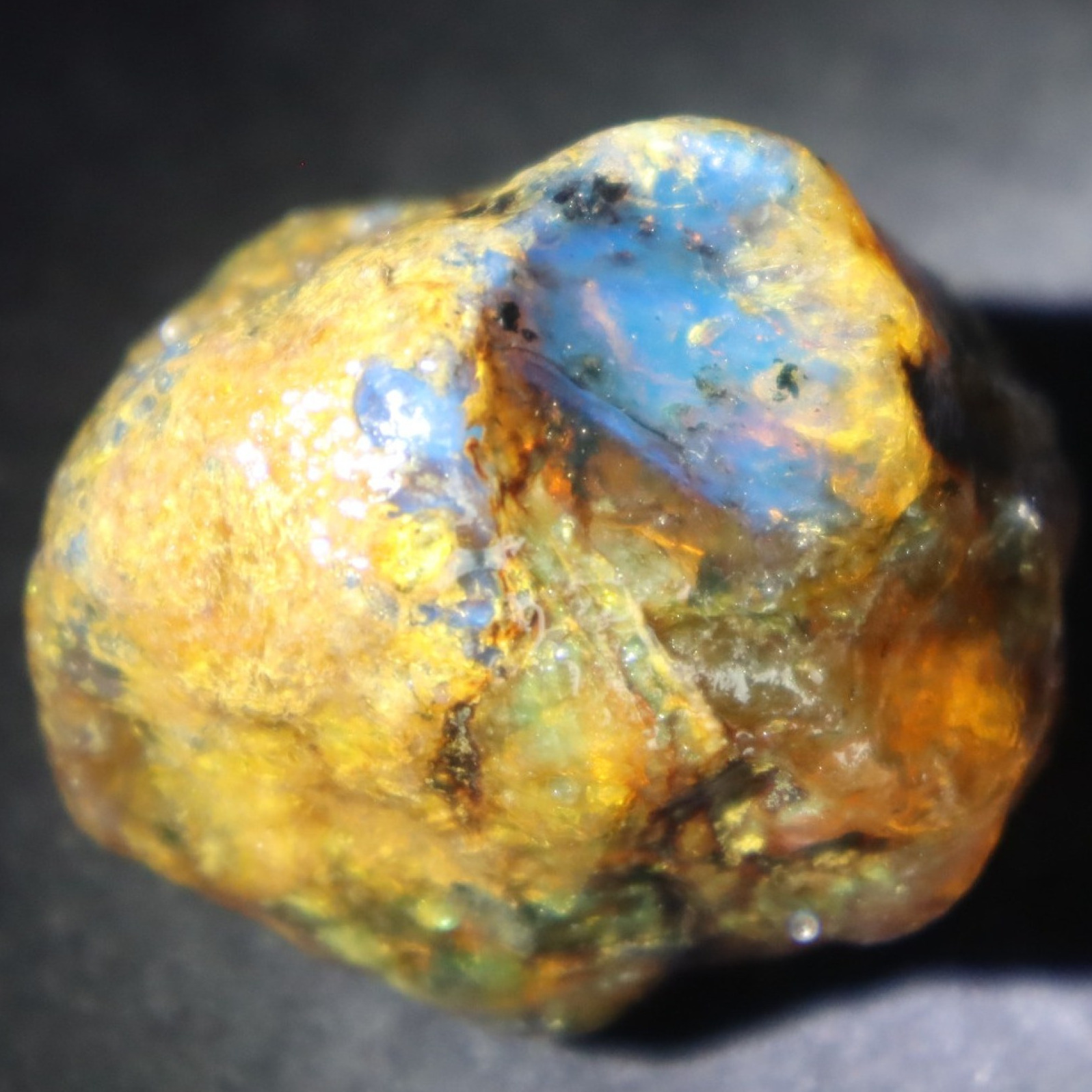 Authentic sky blue rough specimen Dominican amber 42mm