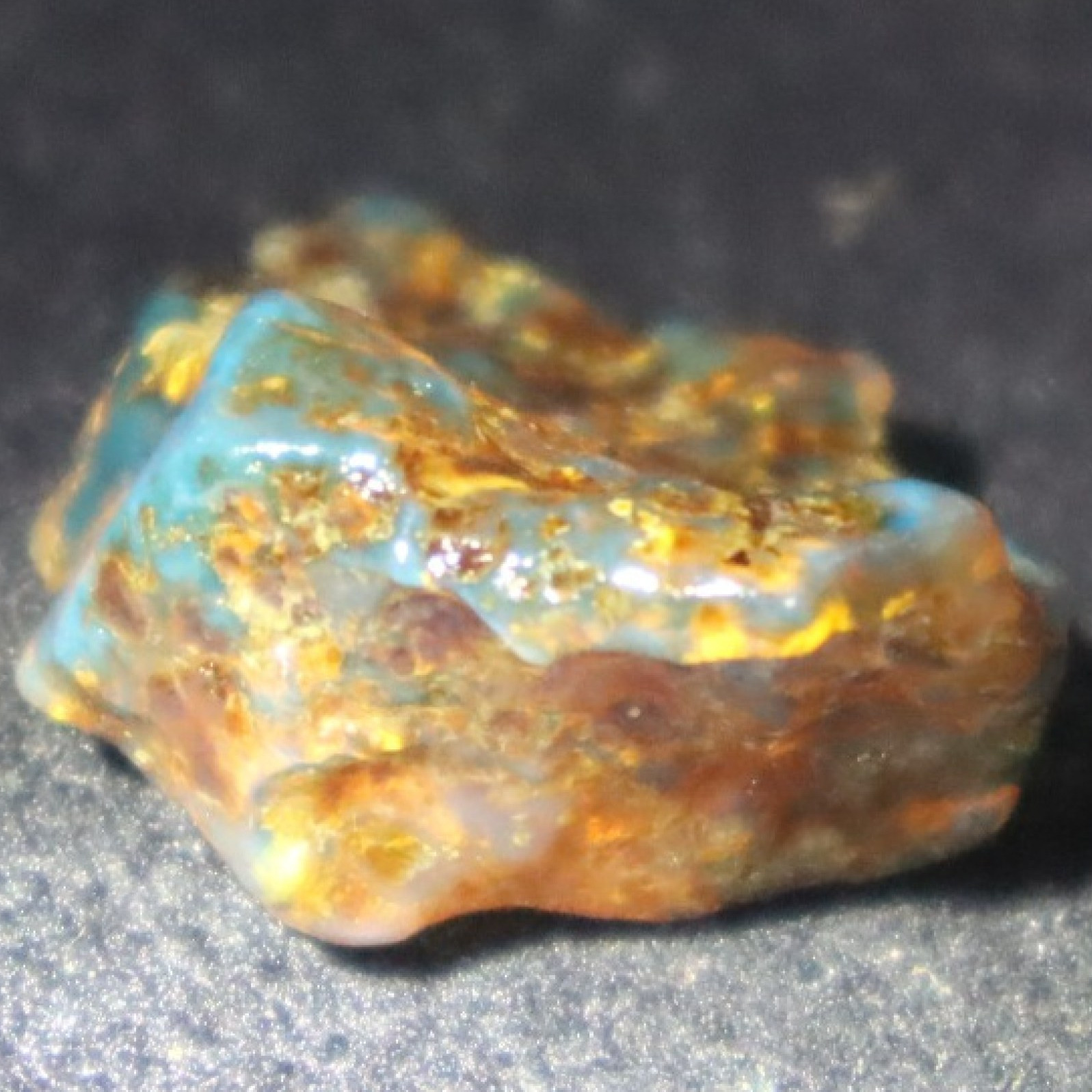 Genuine sky blue rough specimen Dominican amber 32mm