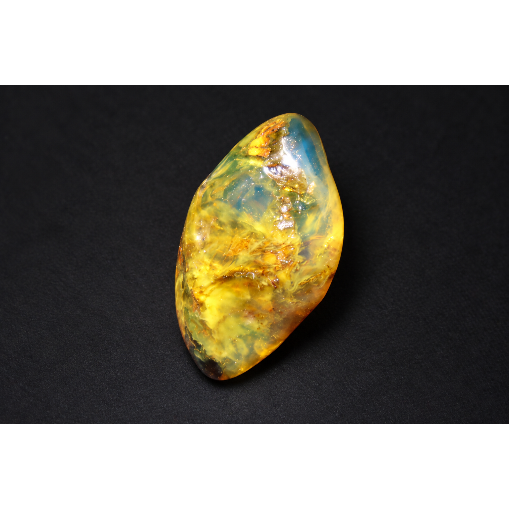 Authentic orange yellow polished Dominican amber 1.1g – photo 3