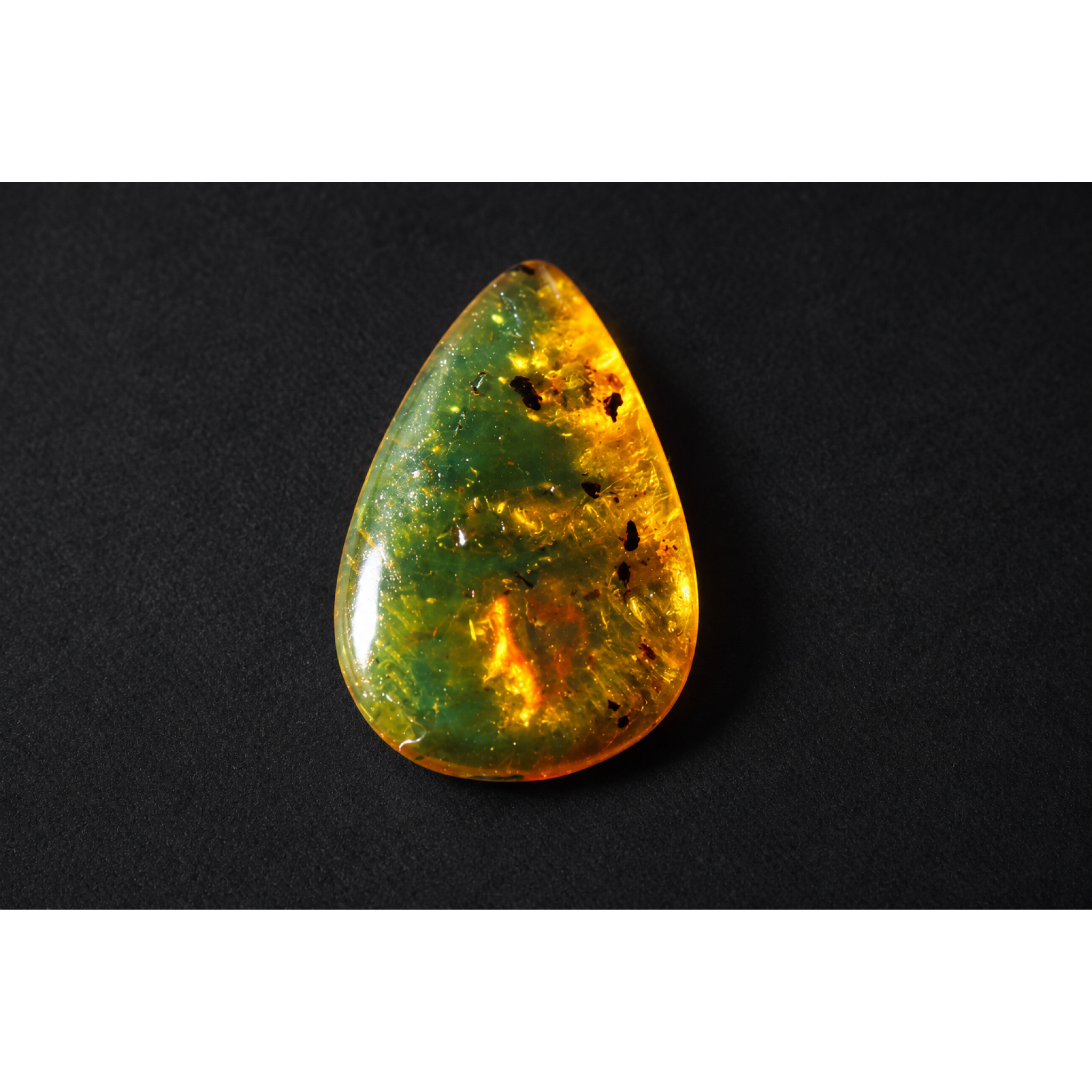 Untreated green orange polished Dominican amber 1.2g – photo 7