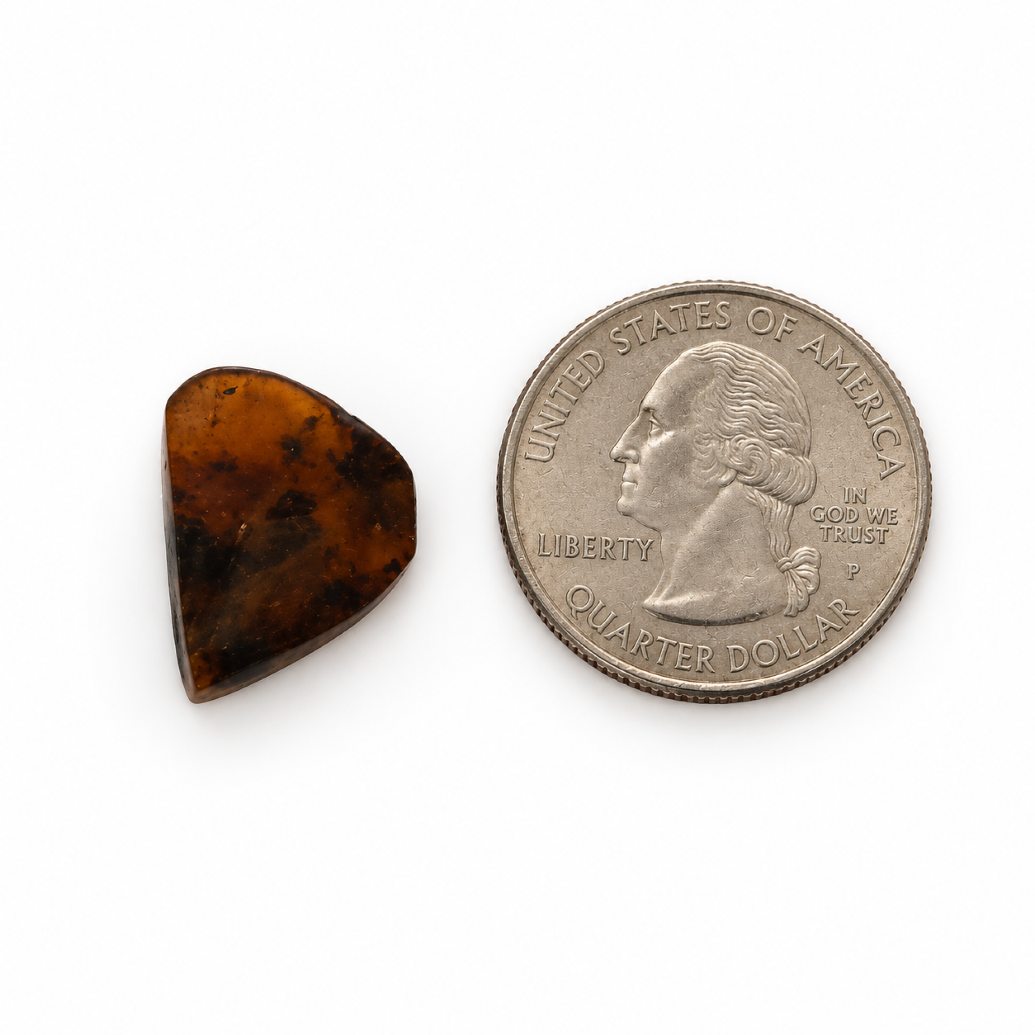 Untreated yellow Dominican amber cabochon – photo 5