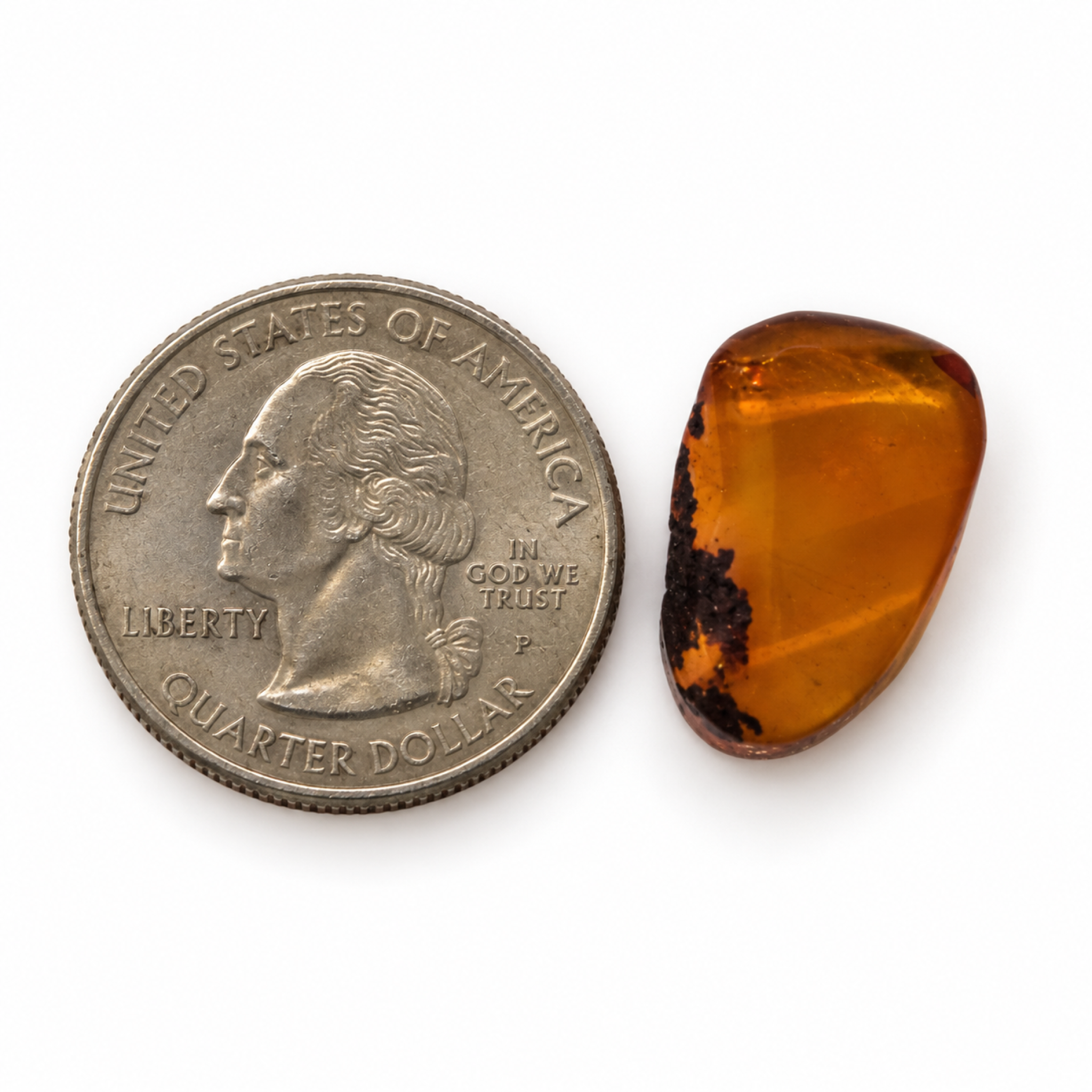 Untreated green yellow Dominican amber cabochon – photo 2