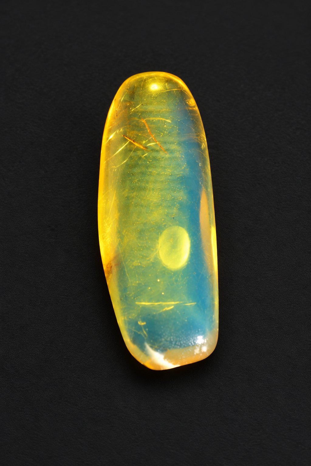 Genuine deep blue polished Dominican amber – photo 4