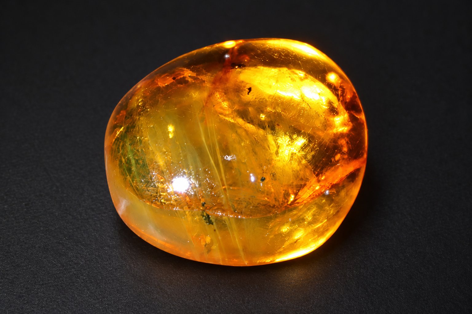 Genuine yellow orange polished Dominican amber – photo 4