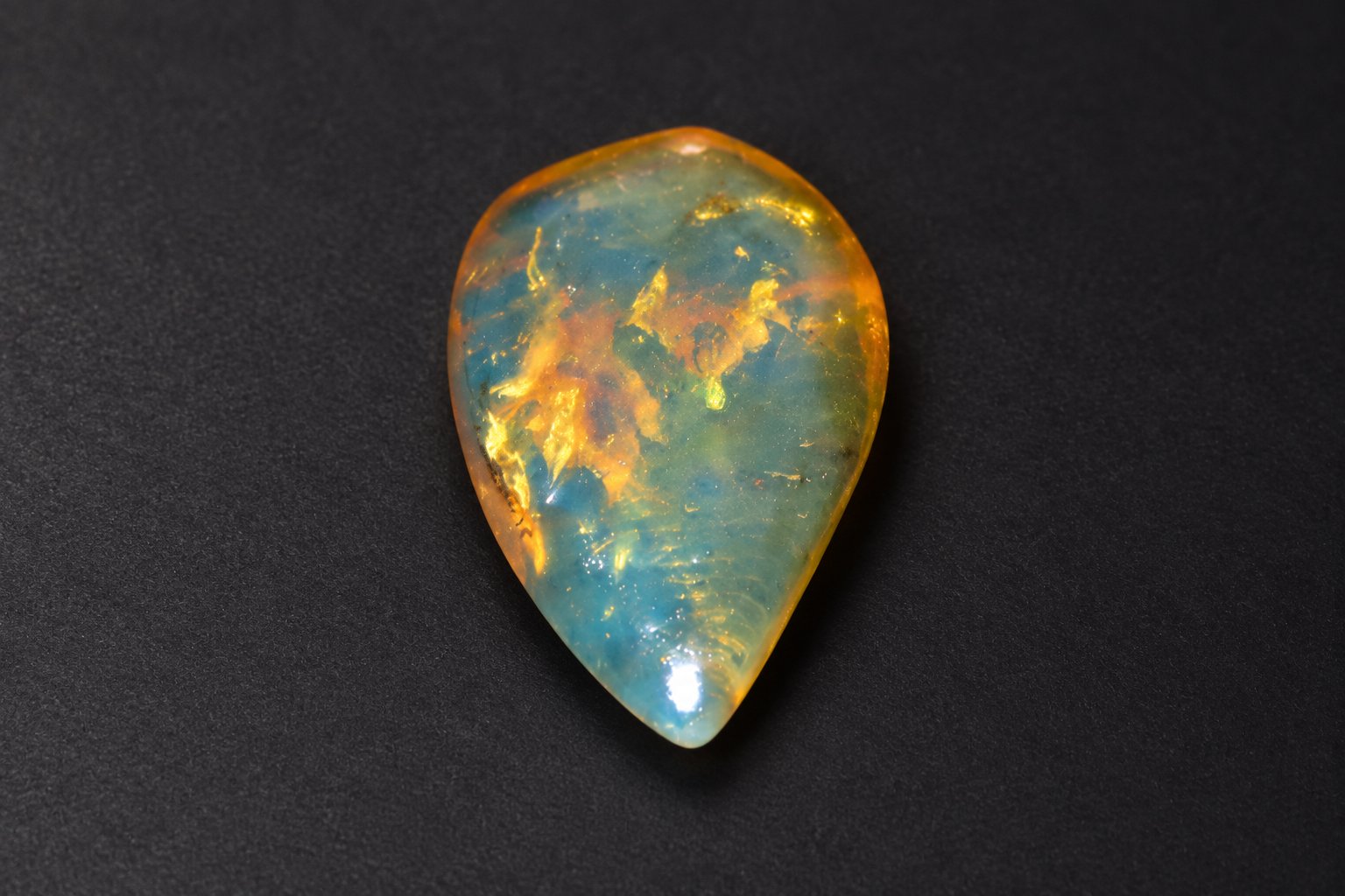 True caribbean orange blue polished Dominican amber – photo 10