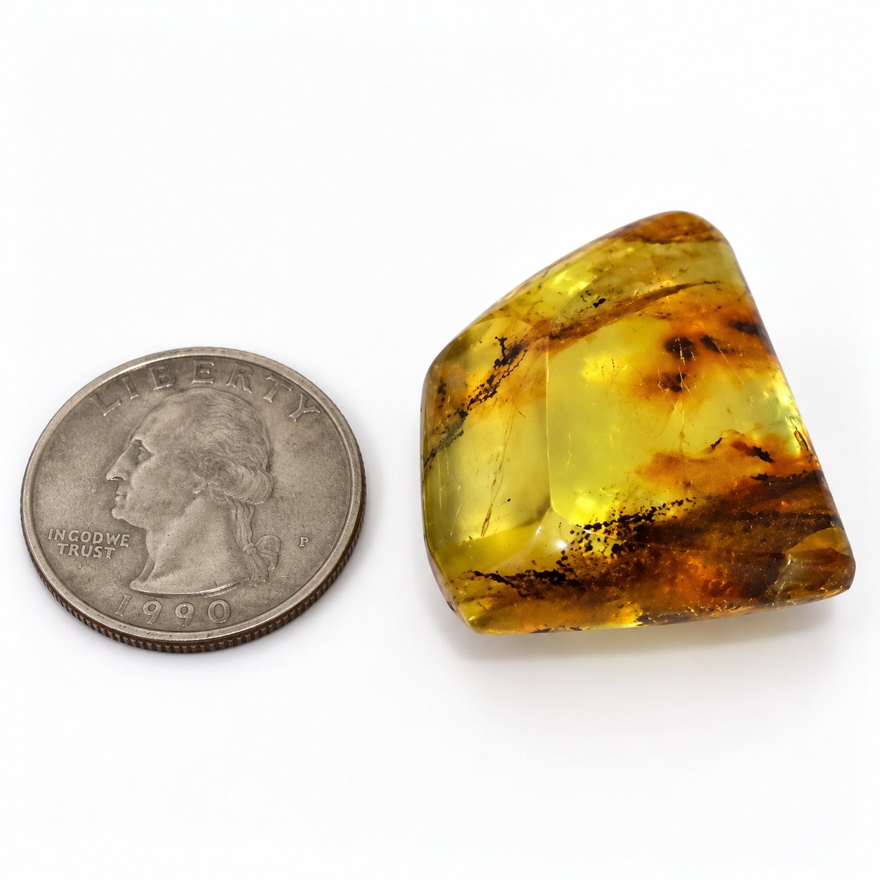 Authentic yellow green polished Dominican amber – photo 3