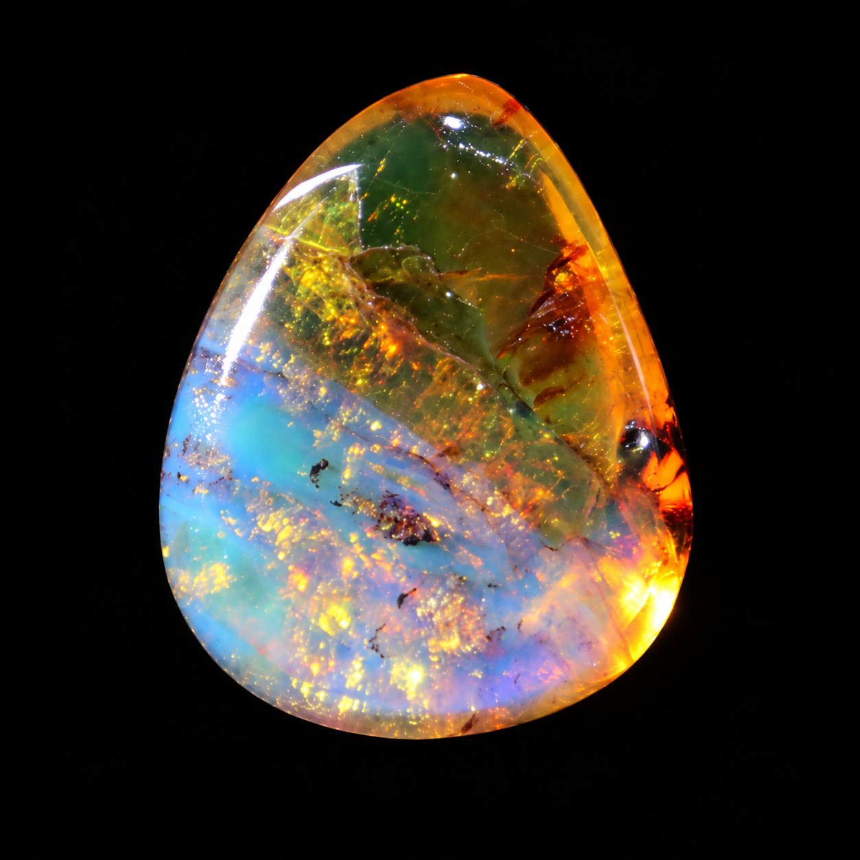 Genuine pink blue polished Dominican amber 28mm – photo 6