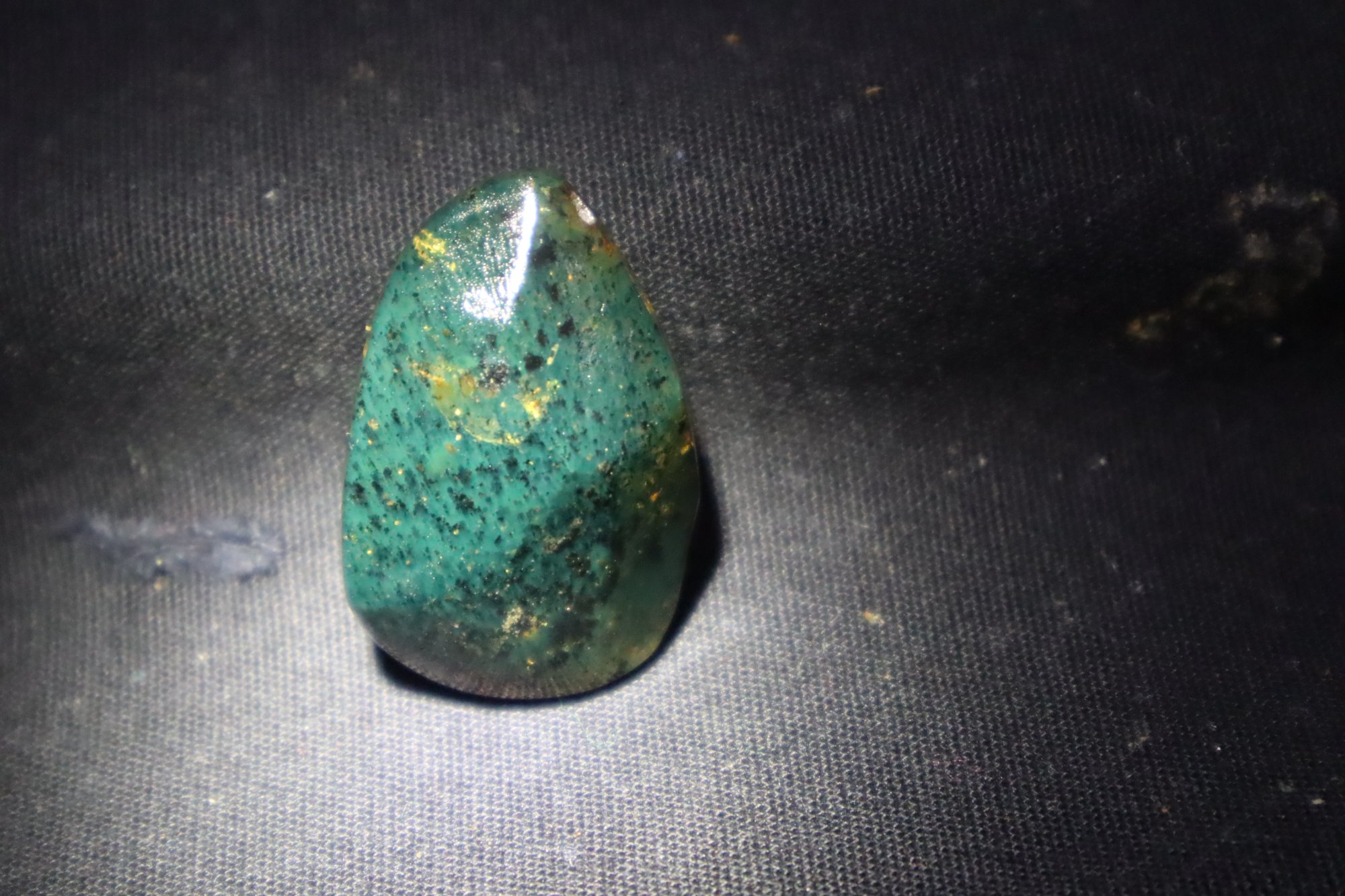 Earth mined cognac green polished Dominican amber 35mm – photo 13