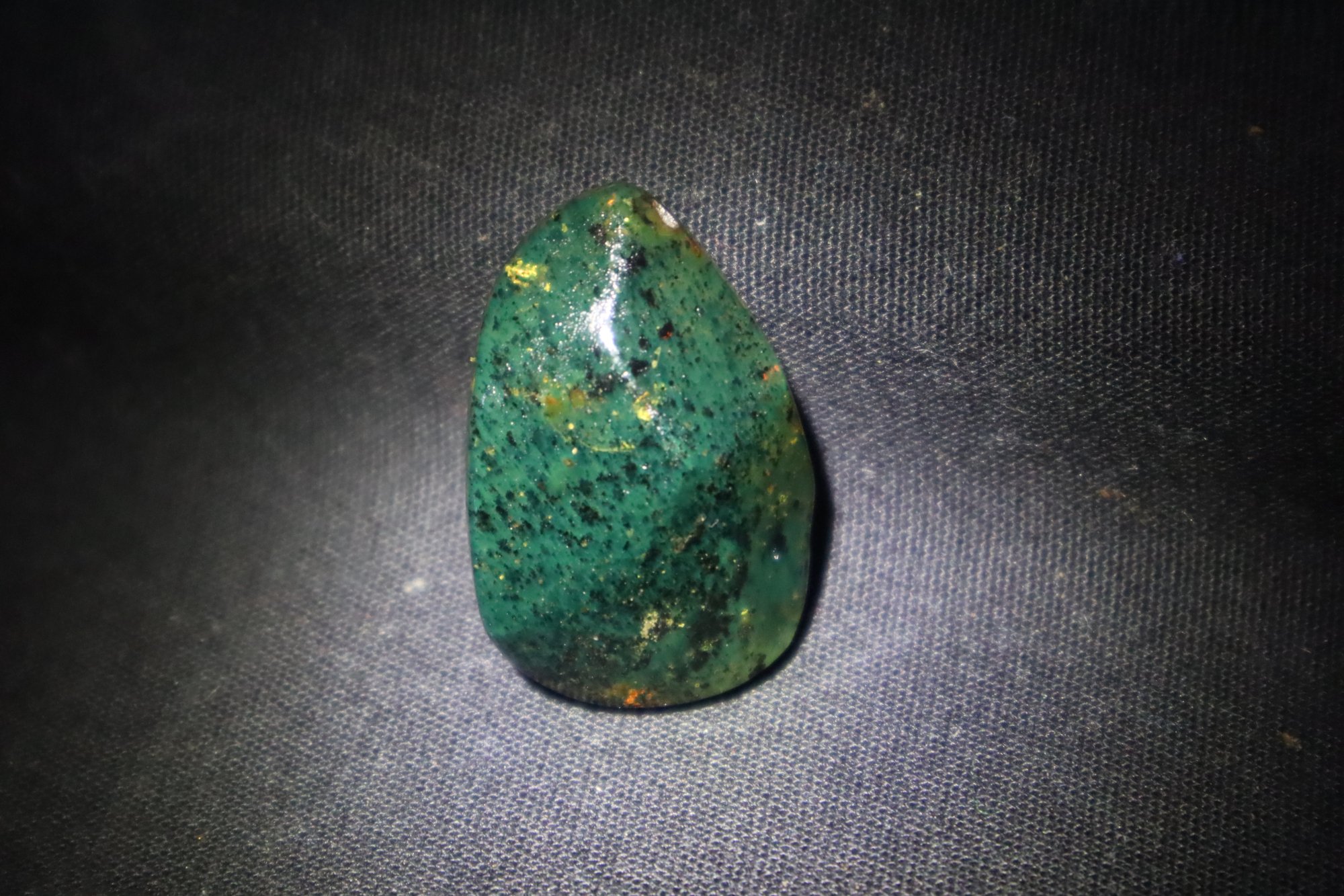 Earth mined cognac green polished Dominican amber 35mm – photo 18