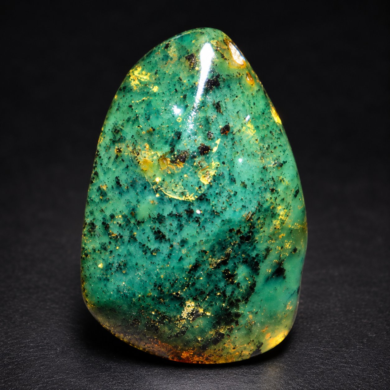 Earth mined cognac green polished Dominican amber 35mm – photo 8