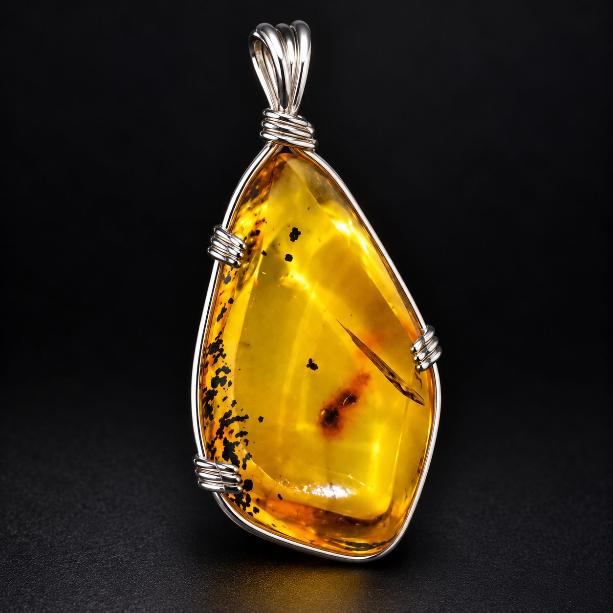 Authentic yellow green polished Dominican amber 35mm – photo 3