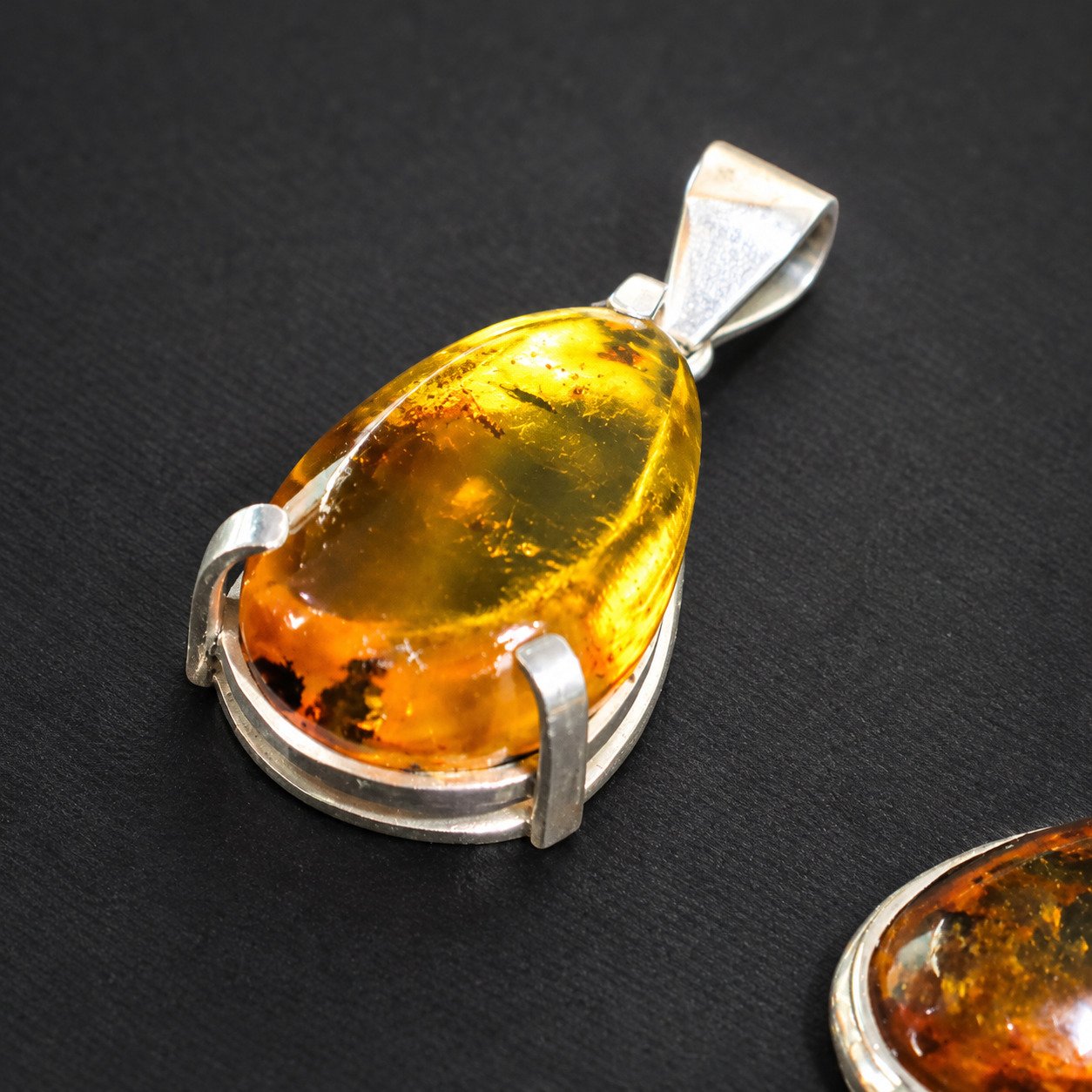 Handcrafted dark green Dominican amber sterling silver pendant 4.5g – photo 6