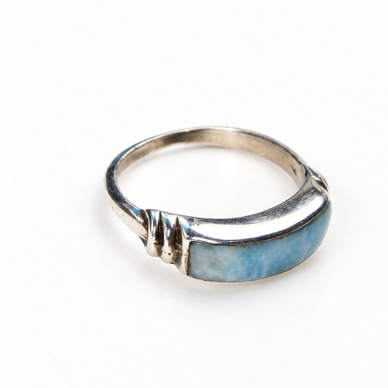 Boutique crafted sky blue Dominican Larimar sterling silver ring 2.6g