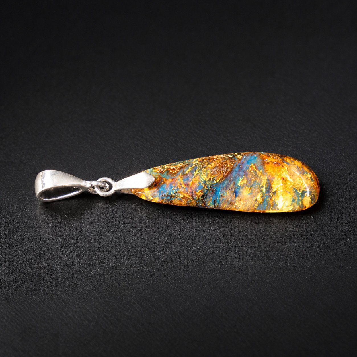 Organic beauty orange blue Dominican amber sterling silver pendant 1.1g – photo 2