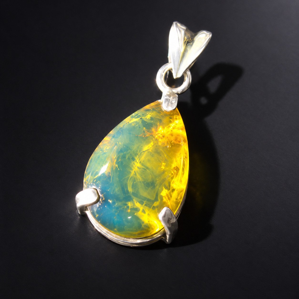 Pure natural yellow blue Dominican amber sterling silver pendant 2.5g – photo 3