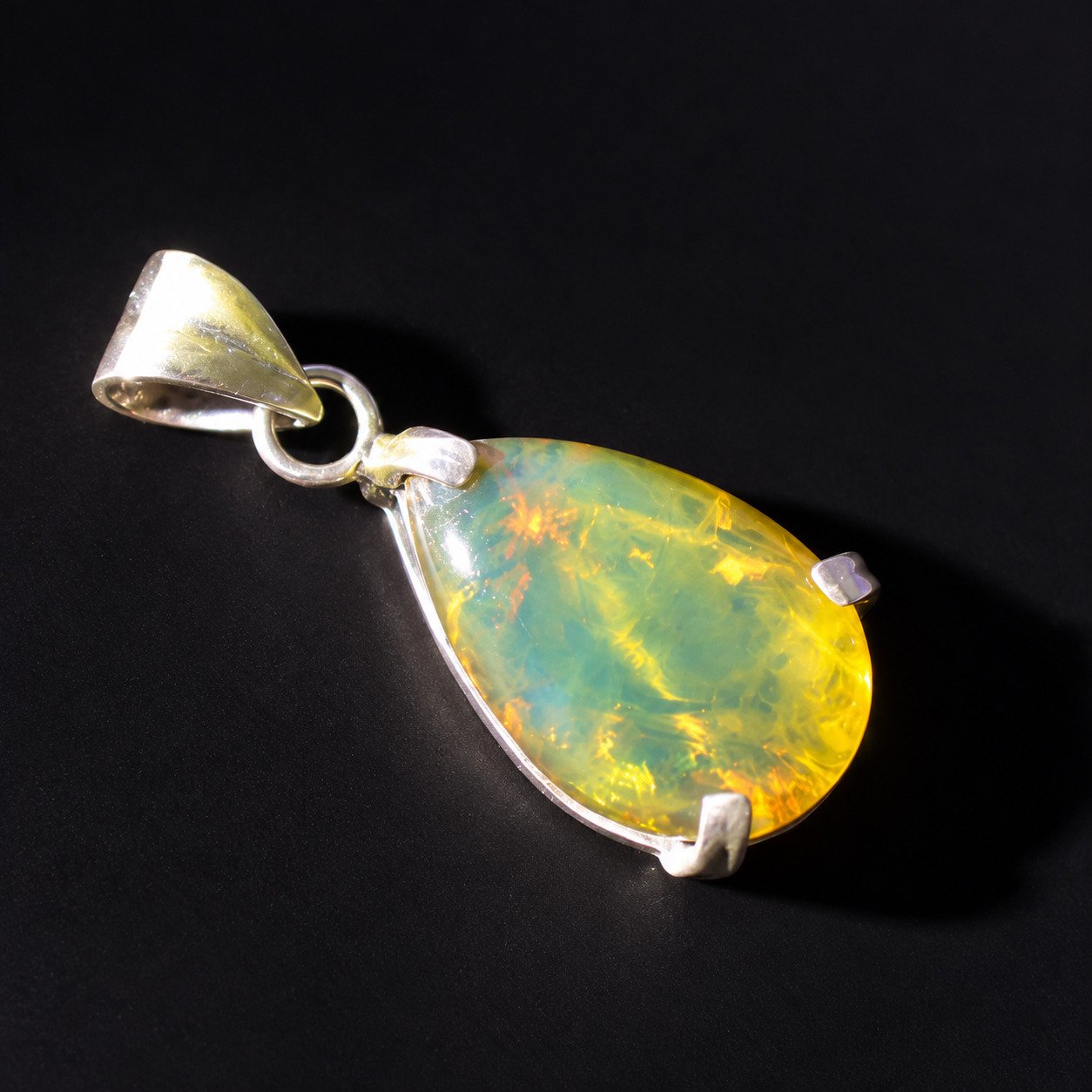Pure natural yellow blue Dominican amber sterling silver pendant 2.5g – photo 7