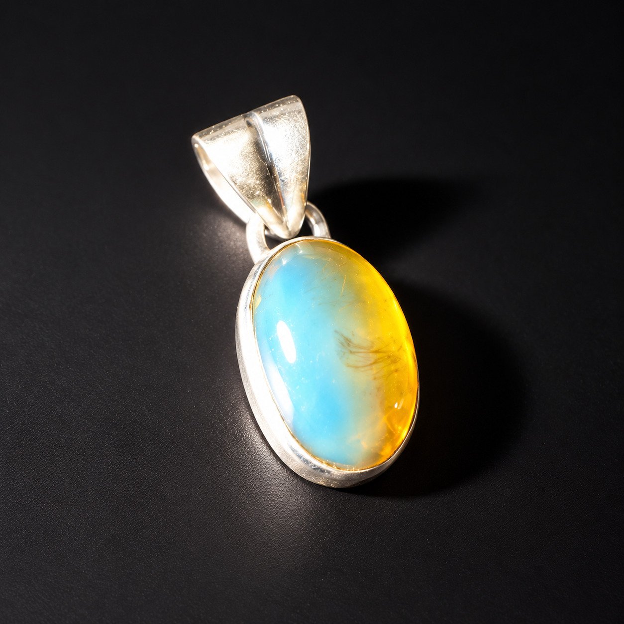 Studio made sky blue Dominican amber sterling silver pendant 1.7g – photo 6