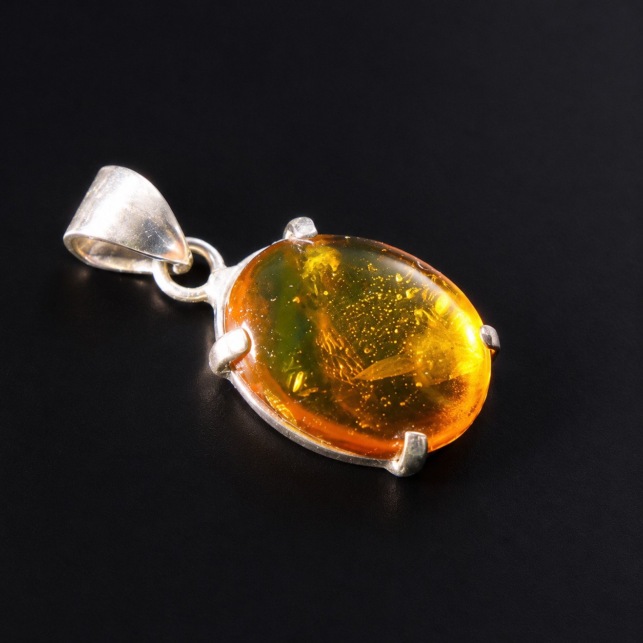 Orange Dominican amber small fly insect sterling silver Pendant 3g – photo 3