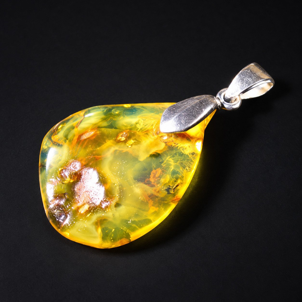 Island crafted yellow blue Dominican amber sterling silver pendant 2.2g – photo 2