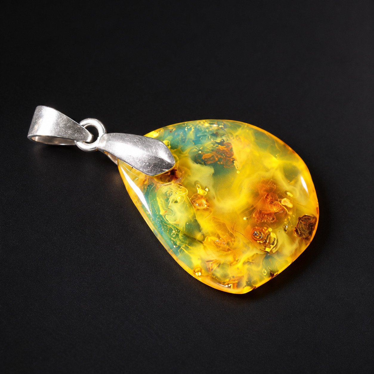 Island crafted yellow blue Dominican amber sterling silver pendant 2.2g – photo 4