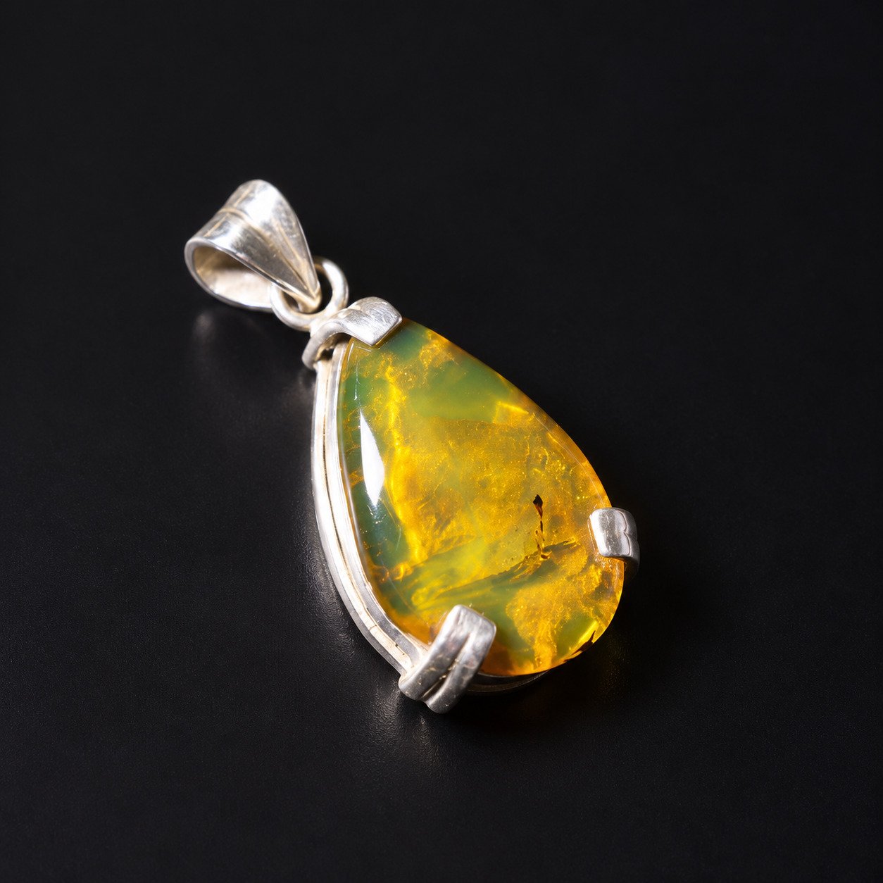Studio made yellow green blue Dominican amber sterling silver pendant 4.2g – photo 3