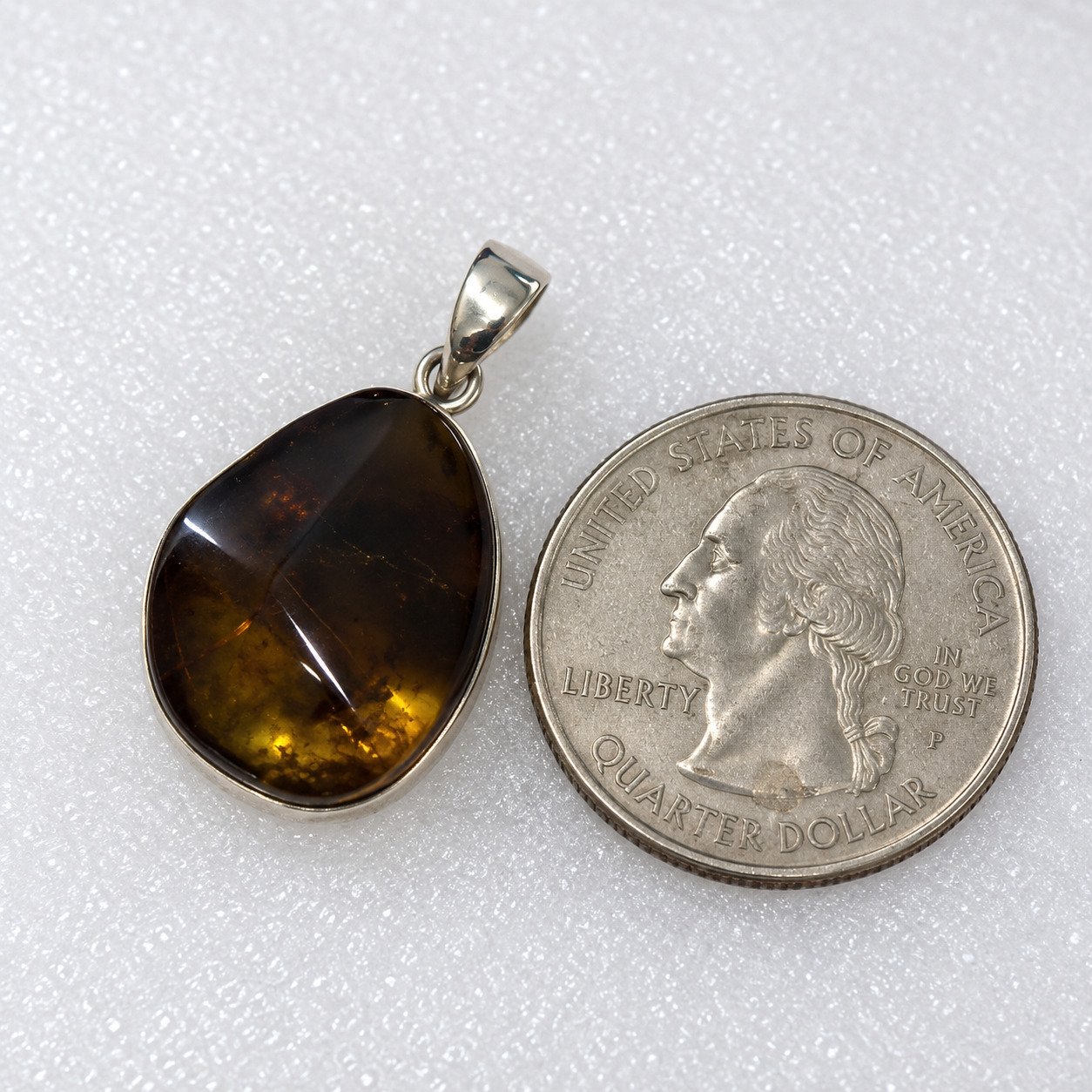 Artisan crafted yellow green brown Dominican amber sterling silver pendant 2.9g – photo 2
