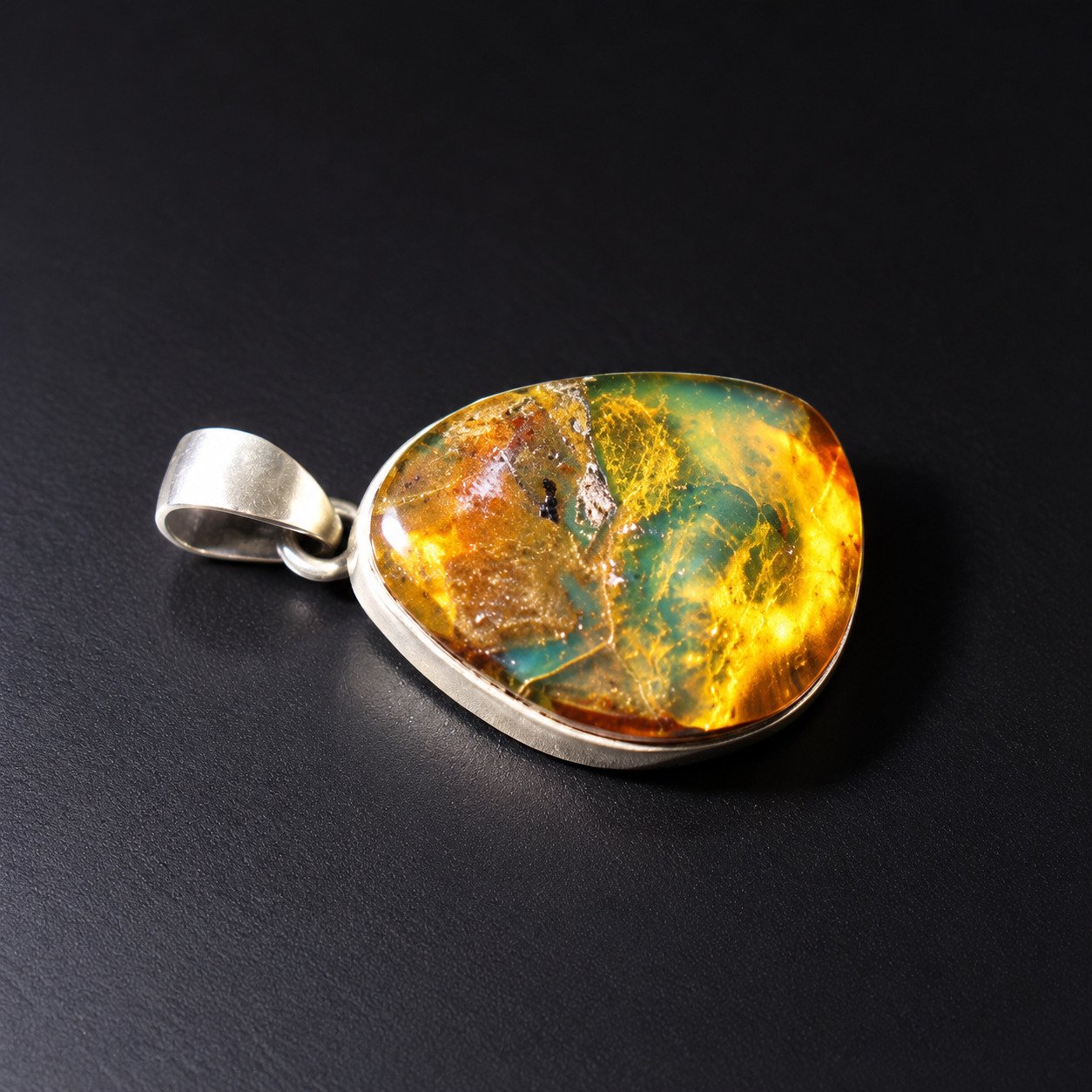Artisan crafted yellow green brown Dominican amber sterling silver pendant 2.9g – photo 6