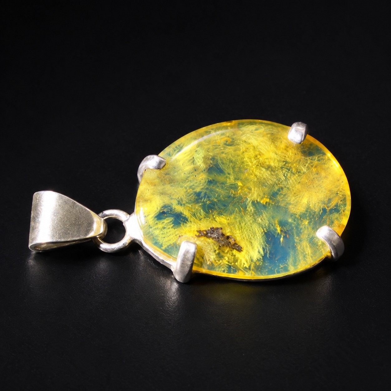 Artisan crafted yellow blue Dominican amber sterling silver pendant 2.5g – photo 7