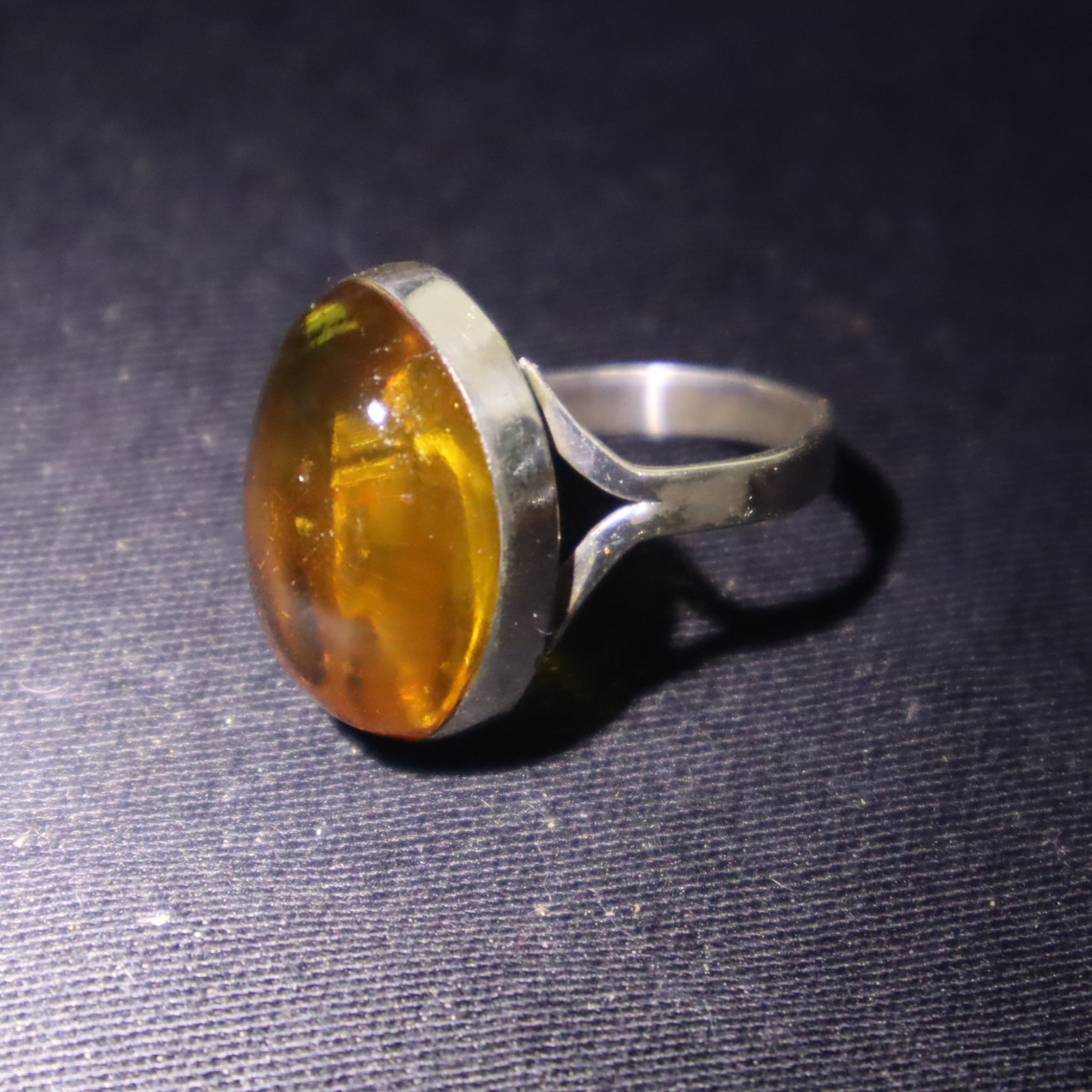 Hand finished orange yellow Dominican amber sterling silver ring 4.4g – photo 9