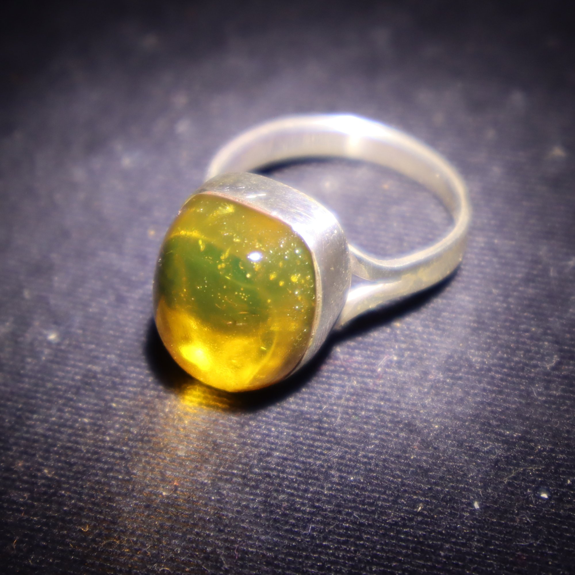 Orange green Dominican amber sterling silver ring Size US 8.25 – photo 6